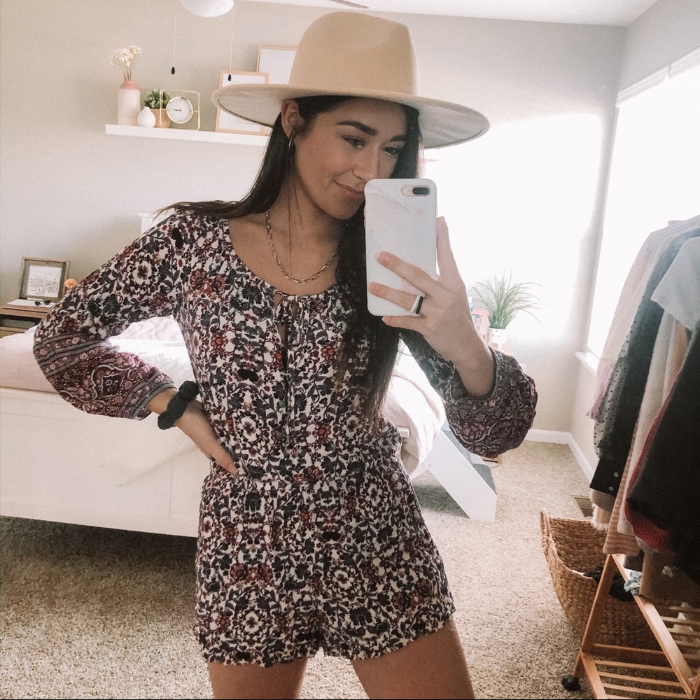 American Eagle long sleeved romper